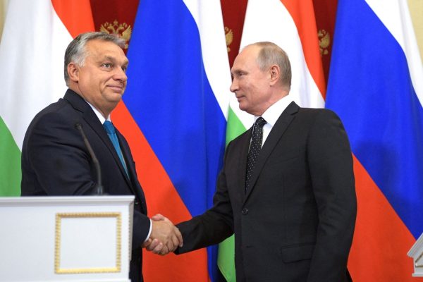 Ungheria, semplificati i visti per cittadini russi e bielorussi