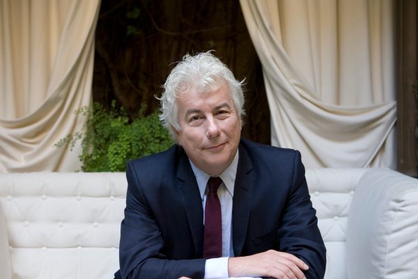 Ken Follett, i migliori libri da leggere quest'estate
