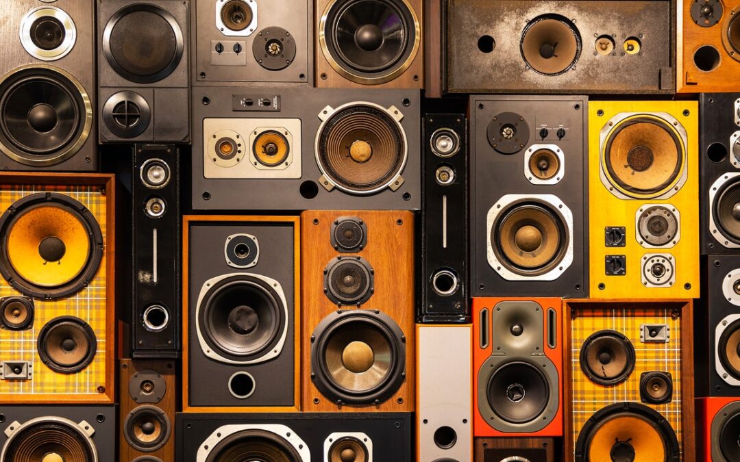 Musica, i retroscena dell’industria tra featuring forzati e scomparsa del romanticismo