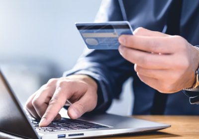 Truffe online e frodi informatiche, maxi operazione della Polizia postale in tutta Italia