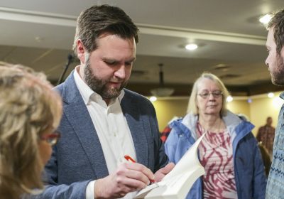 Com’è Elegia americana di J.D. Vance, il vicepresidente designato da Trump