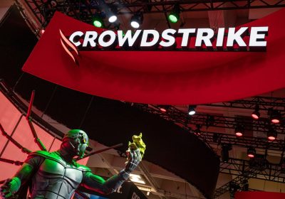 Crowdstrike, storia e affari del colosso della cybersecurity che per un bug ha mandato in blackout il mondo