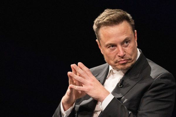 “President Donald”, Elon Musk accusa Google di boicottare le ricerche su Trump