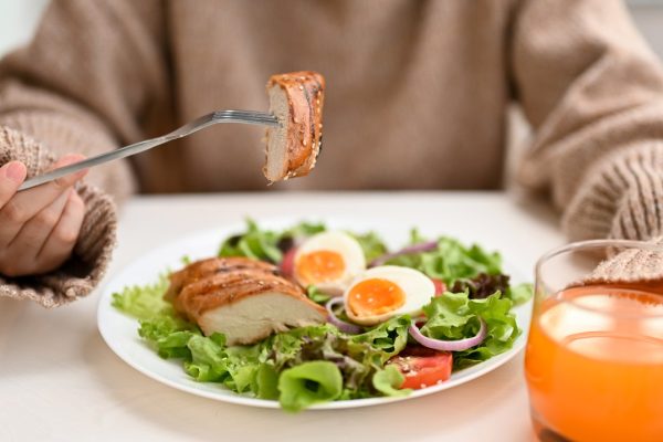 Dieta senza carboidrati, perché è una scelta inutile e dannosa