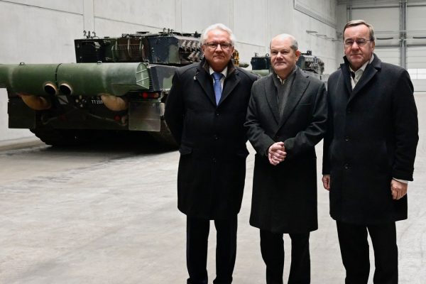 Rheinmetall, cosa sappiamo sul piano russo per uccidere il capo della più grande aziende tedesca di armi