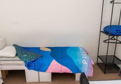 Olimpiadi di Parigi 2024, perché i letti degli atleti sono fatti di cartone?