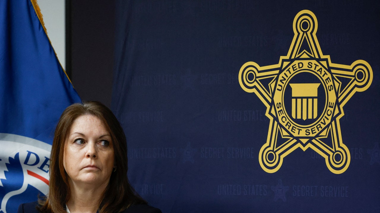 Kimberly Cheatle, perché si è dimessa la direttrice del Secret service