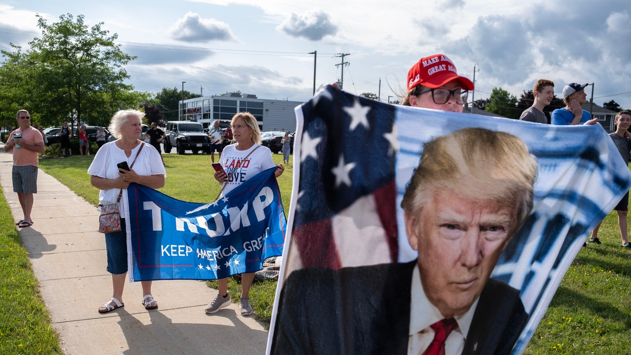 Trump, è il momento della convention dei Repubblicani che sancirà la sua nomina ufficiale a candidato alla Casa Bianca