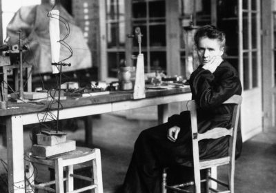 Esplorando l’invisibile: il nostro quiz su Marie Curie