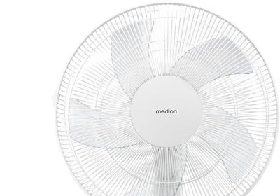 MEDION Ventilatore da piedistallo P20 SF con telecomando (26 velocità, potenza 30 watt, oscillazione orizzontale e verticale, funzione timer, altezza regolabile, MD11939) bianco