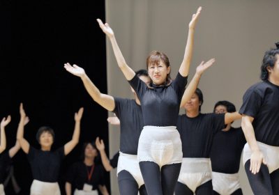 In Giappone le aziende di pannolini cambiano mercato, dai bambini agli anziani
