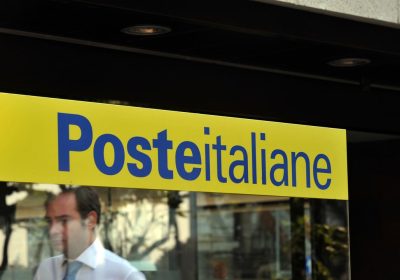 Poste Italiane, per i dipendenti sono in arrivo benefit e settimana corta