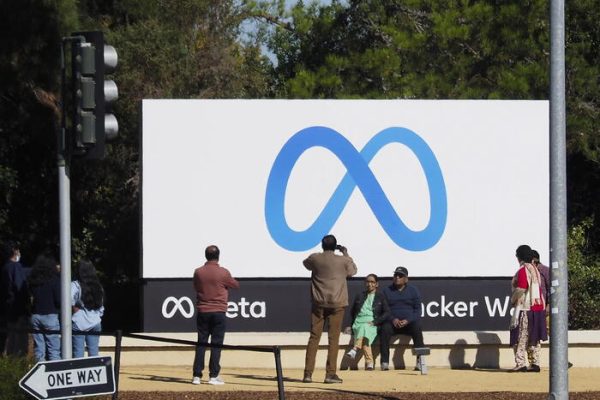 Meta non rilascerà il prossimo modello di IA in Europa: l’impatto sui settori Web & Social