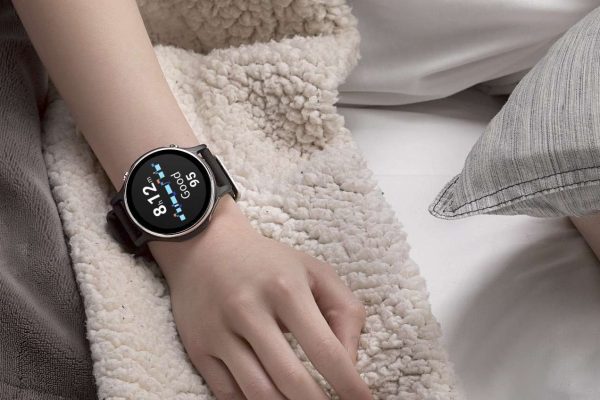 ASUS VivoWatch 6: misurazioni con il polpastrello