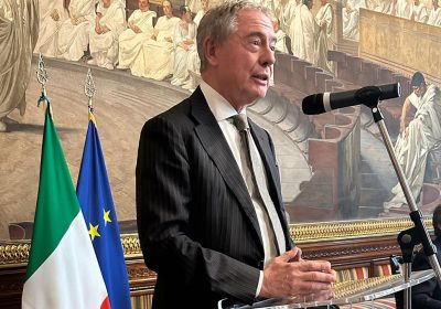 Anche il ministro Urso sui dazi alle auto cinesi: "i dazi non sono la soluzione"