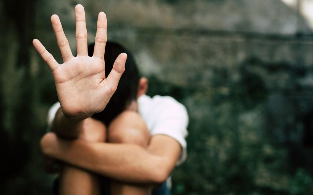 Apple accusata dall'NSPCC di sottostimare i casi di abusi su minori sulle sue app