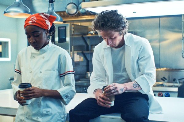 Serie tv, ha ancora senso far uscire tutti gli episodi in una volta sola?