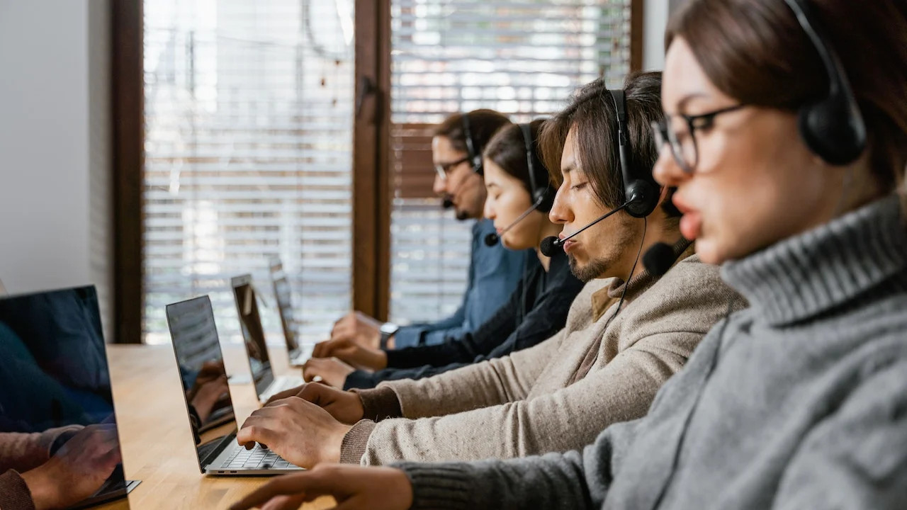 Con NFON l'IA entra nel contact center