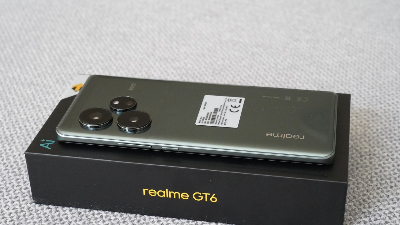 Recensione Realme GT6: il top di gamma accessibile