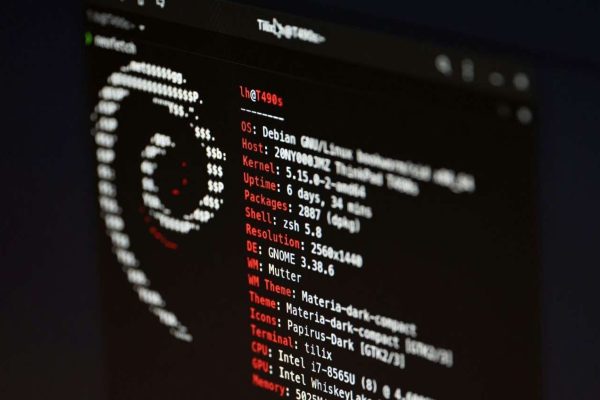 in passato anche problemi su Debian e Rocky Linux