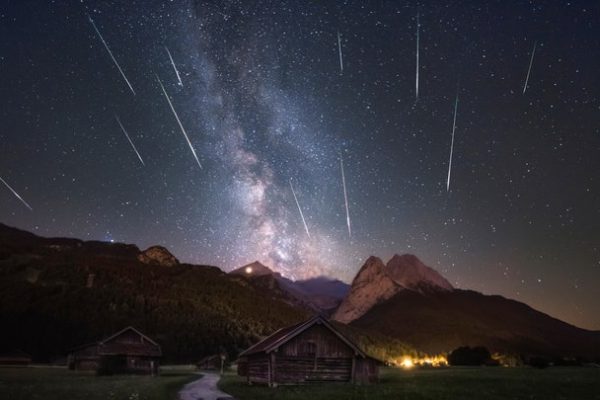 Perseidi, come e quando vedere l’attesa pioggia di stelle cadenti