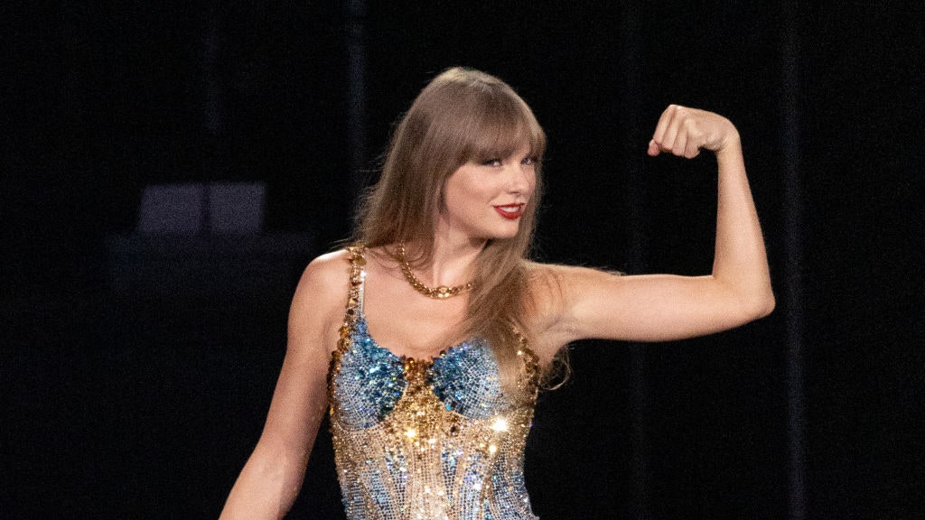 Eras Tour a Milano, quanti soldi muove Taylor Swift con i suoi concerti