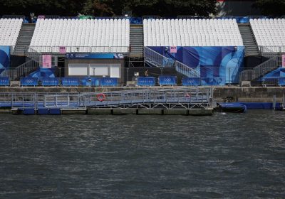 Senna inquinata e triathlon sospeso, quali sono i rischi per la salute degli atleti olimpici?