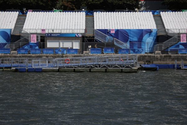 Senna inquinata e triathlon sospeso, quali sono i rischi per la salute degli atleti olimpici?