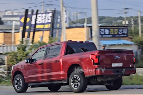 Hyundai sta testando un Ford F-150 Lightning, in arrivo un pick-up elettrico Kia?