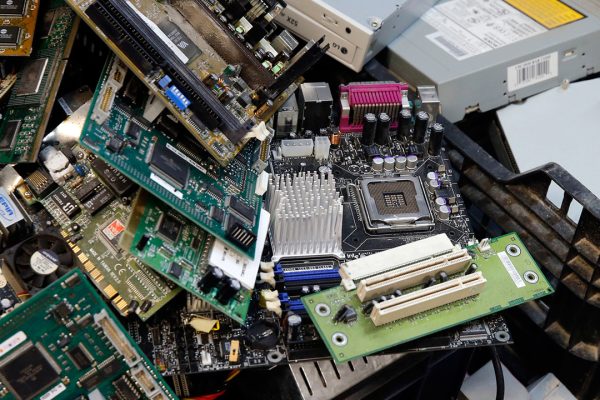 Italia, la raccolta dei rifiuti elettronici è sotto le attese: sui RAEE l'Europa ci bacchetta