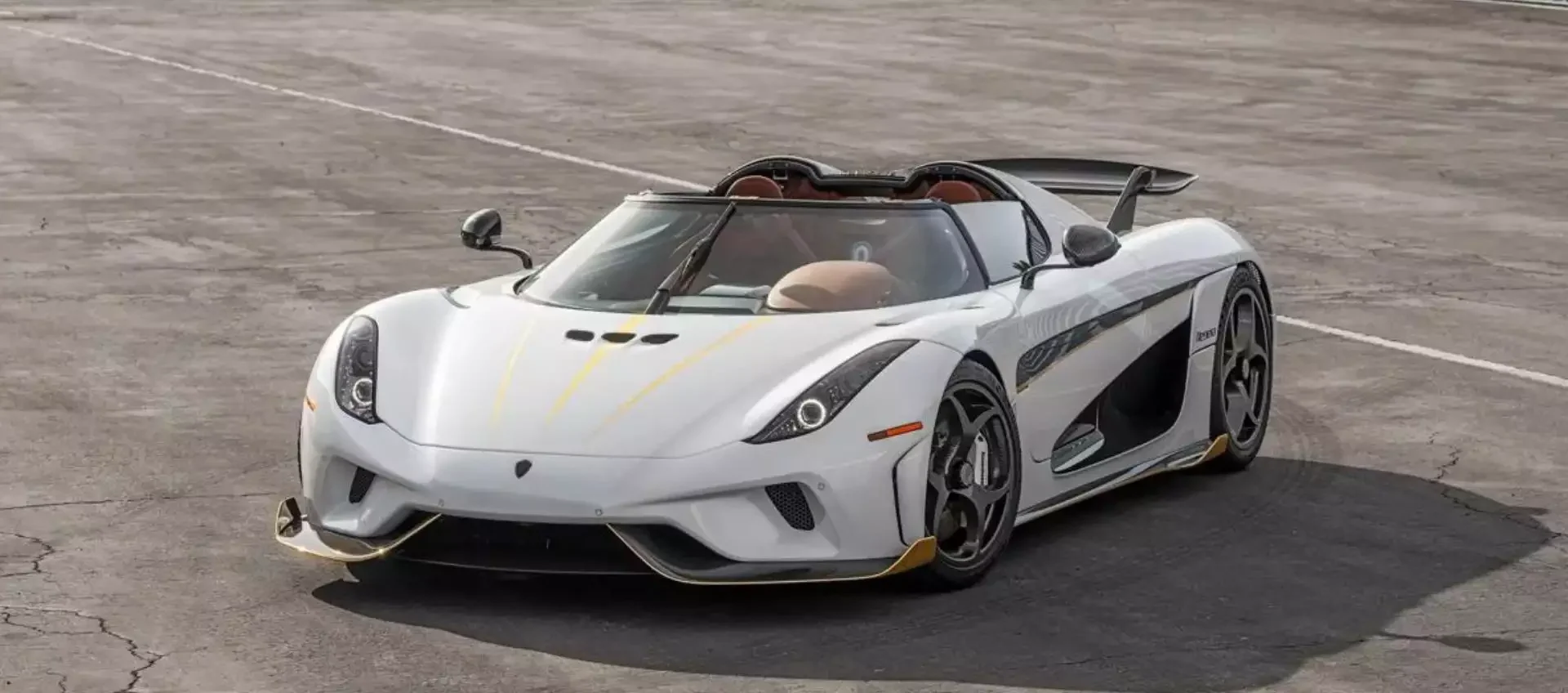 Altman al volante della Koenigsegg Regera da 5 mln di dollari