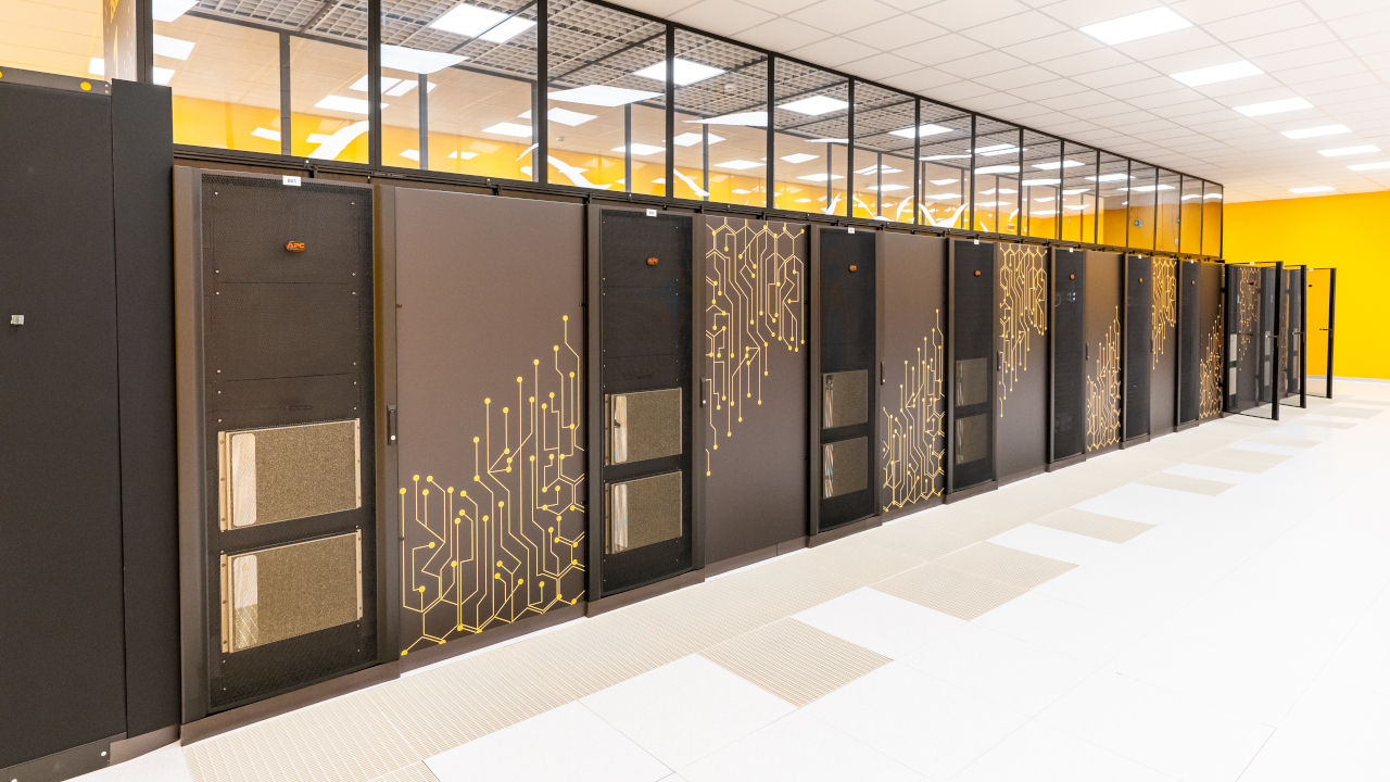 L'Italia corre sull'IA: Fastweb installa il primo supercomputer NVIDIA DGX SuperPOD