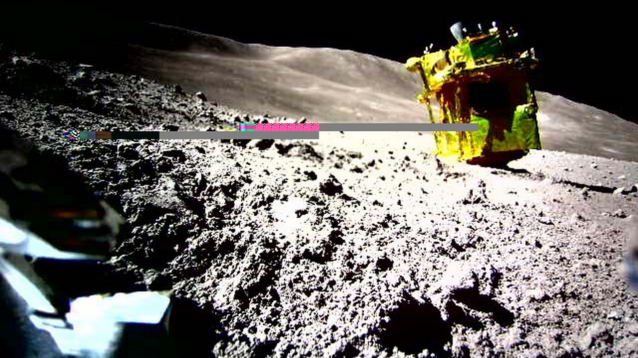 NASA Lunar Reconnaissance Orbiter ha colpito con un laser il lander nipponico JAXA SLIM