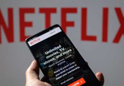 Netflix inizia a chiudere il piano base senza pubblicità dei vecchi abbonati