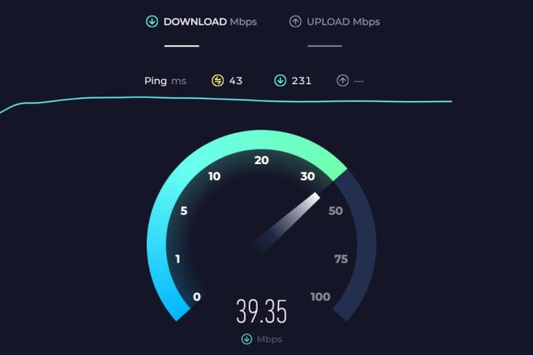 Ookla Speedtest Connectivity Report. Fastweb ha la rete più veloce, WNDTRE quella con la maggiore "availability"