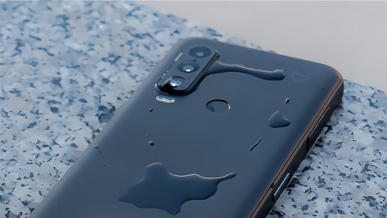 Perché è importante che il tuo telefonino abbia la certificazione IP68