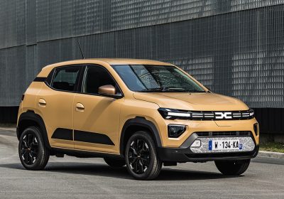 Prova della nuova Dacia Spring: cambia tutto, ma è la stessa furba Spring