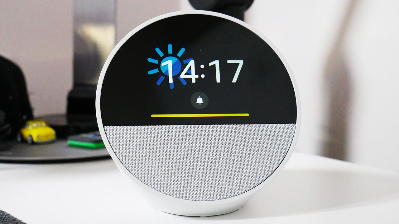Recensione Amazon Echo Spot 2024: la sveglia intelligente si fa ancora più bella