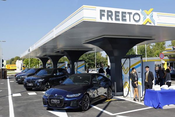 Renault verso un investimento in Free to X, ma sarebbe arrivato il no del Governo