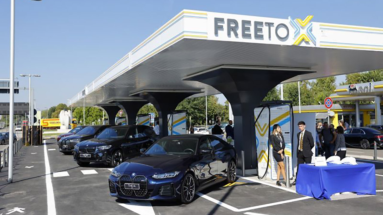 Renault verso un investimento in Free to X, ma sarebbe arrivato il no del Governo