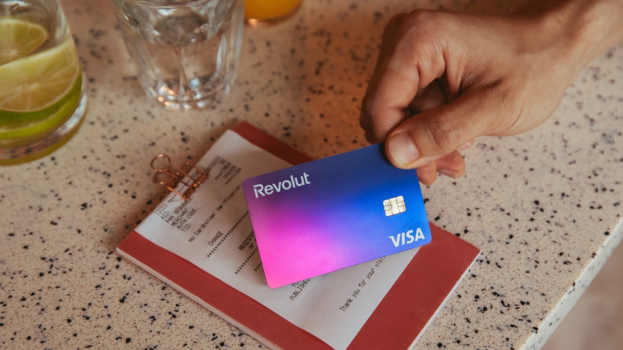 Revolut sta andando così bene che ora punta a diventare una banca a tutti gli effetti