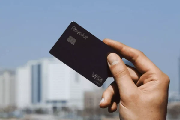 Risparmia le commissioni con Revolut