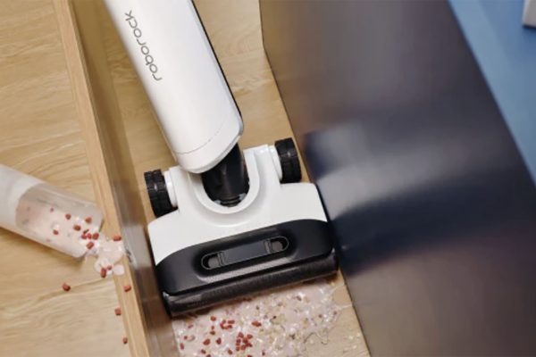 Roborock Flexy Pro lava e aspira in modo pratico e agevole