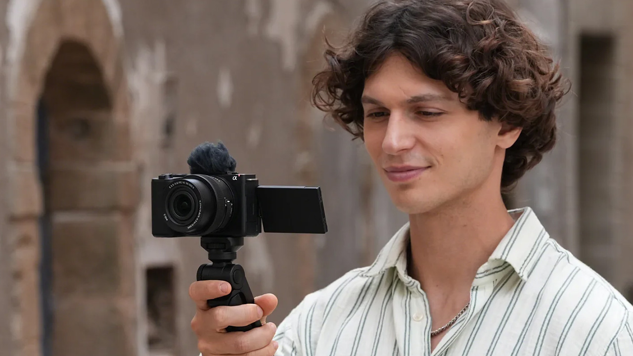 Sony annuncia la nuova fotocamera ZV-E10 Mark II e l'ottica E PZ 16-50mm