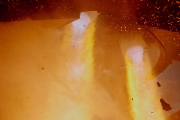 SpaceX: Falcon 9 torna alla piena operatività, Starship Ship 30 esegue uno static fire