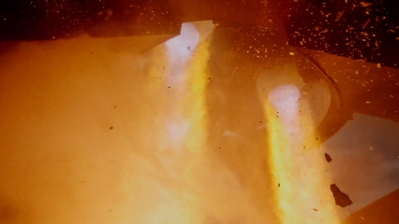 SpaceX: Falcon 9 torna alla piena operatività, Starship Ship 30 esegue uno static fire