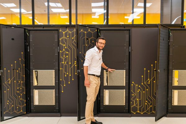 Fastweb accende un nuovo supecomputer per il suo modello di AI generativa