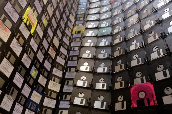 Il Giappone abbandona i floppy disk: la Pubblica amministrazione si aggiorna con la Future Tech