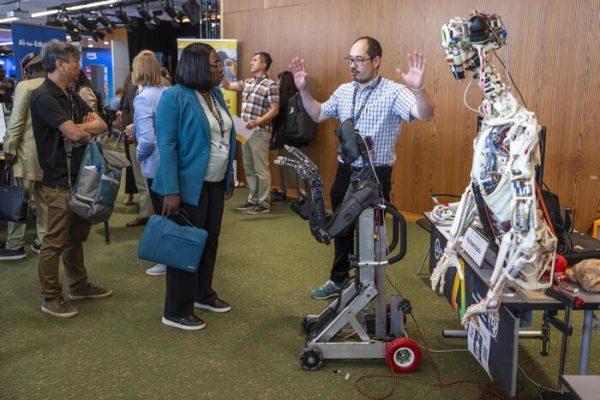 Primi laureati alle università di Milano e Pavia nel settore delle Future Tech