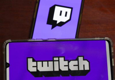 Dopo Facebook, Twitch riammette l’account di Donald Trump – Web & Social